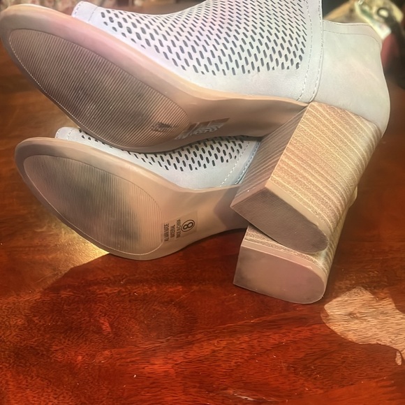 Open toe booties - Picture 4 of 4